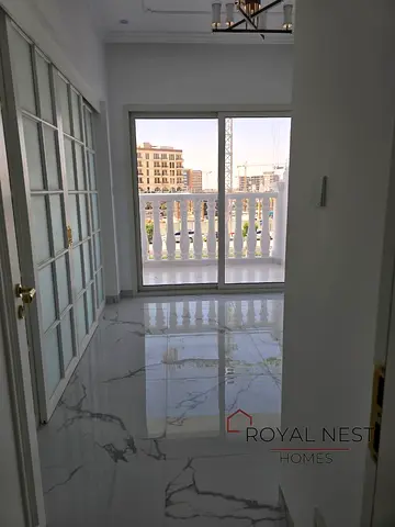Vacant | Luxury Finishes | Prime Location