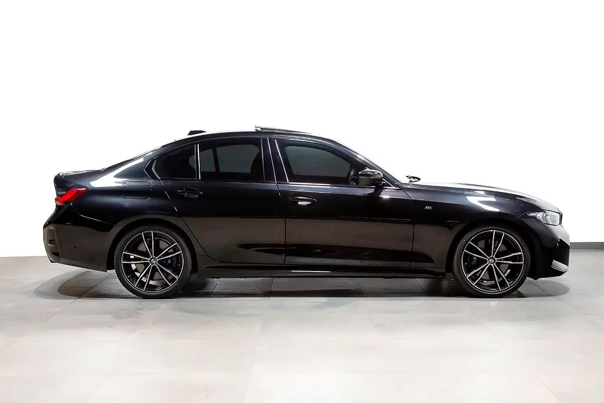 BMW 3-Series 2024