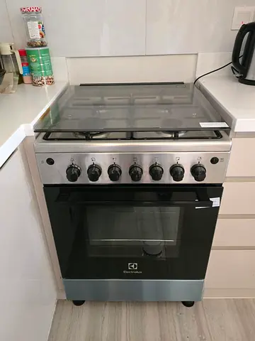 Electrolux Gas Oven and Stove 60x60cm Good Condition