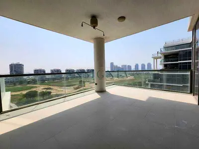 3BR Spacious Huge Balcony Ready to Move in