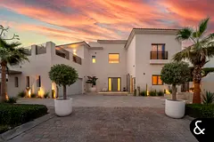 Exclusive Turnkey Mansion overlooking Earth Golf Course