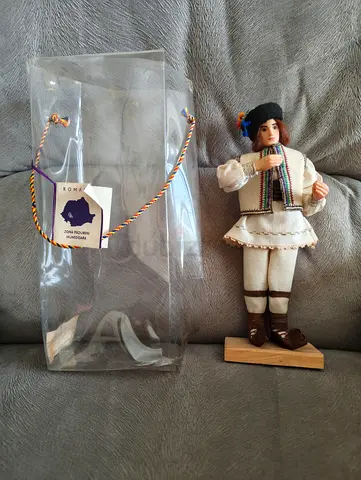 Vintage Romanian Folk Doll Hunedoara Padureni Traditional Costume 25cm Handmade