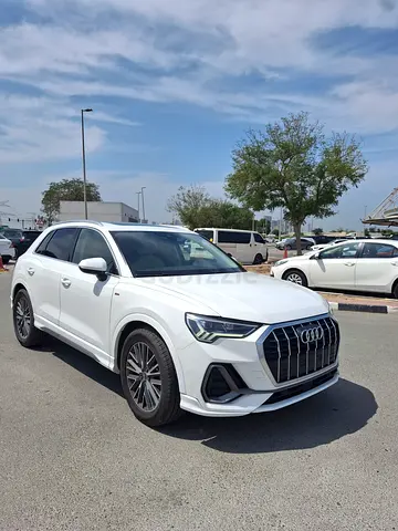 2023 Audi Q3 40 TFSI S-Line