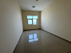 Master bedroom and living room - Annual rent - Family accommodation - Central air conditioning - Fre