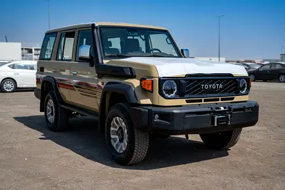 Toyota Land Cruiser 76 2.8L Diesel Automatic Full Option 2025 Model Brand new