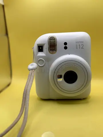 Fujifilm Instax Mini 12 instant camera