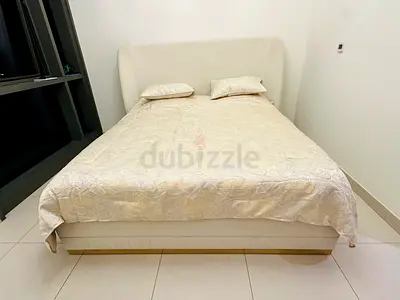 Elegant Bed with Soft Linens