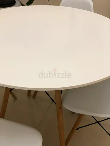 Modern Round Dining Table