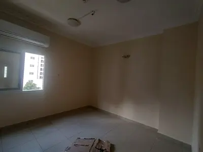1bhk with 2washroom split AC available in nabba Sharjah