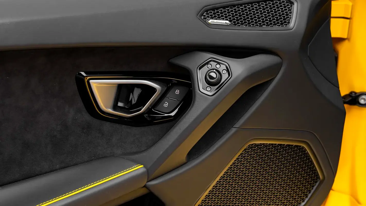 Lamborghini Huracan 2024