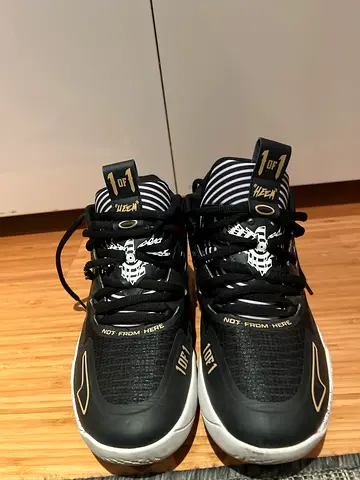 Stylish Black Athletic Sneakers