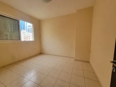 Ready to move 2bhk with central ac & gas family building near to cornish only 37k