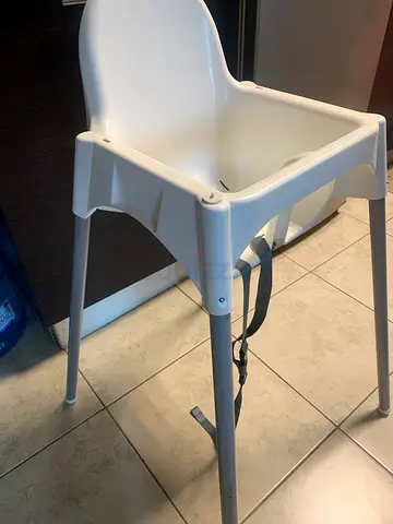 Compact High Chair for Easy Feeding