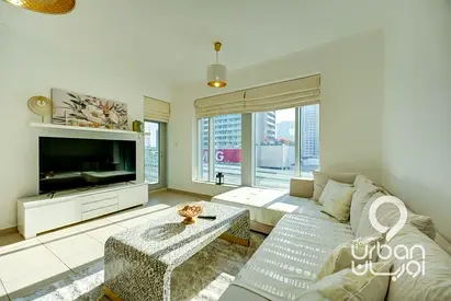 Largest layout 1BR | 907 Sqft | Bright Unit | minutes from Dubai Mall | Away from construction