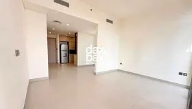 Modern | Balcony &amp; Pool Access | Park &amp; Downtown View