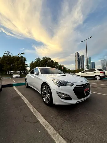 Genesis Coupe 3.8 GCC V6 clean well maintained