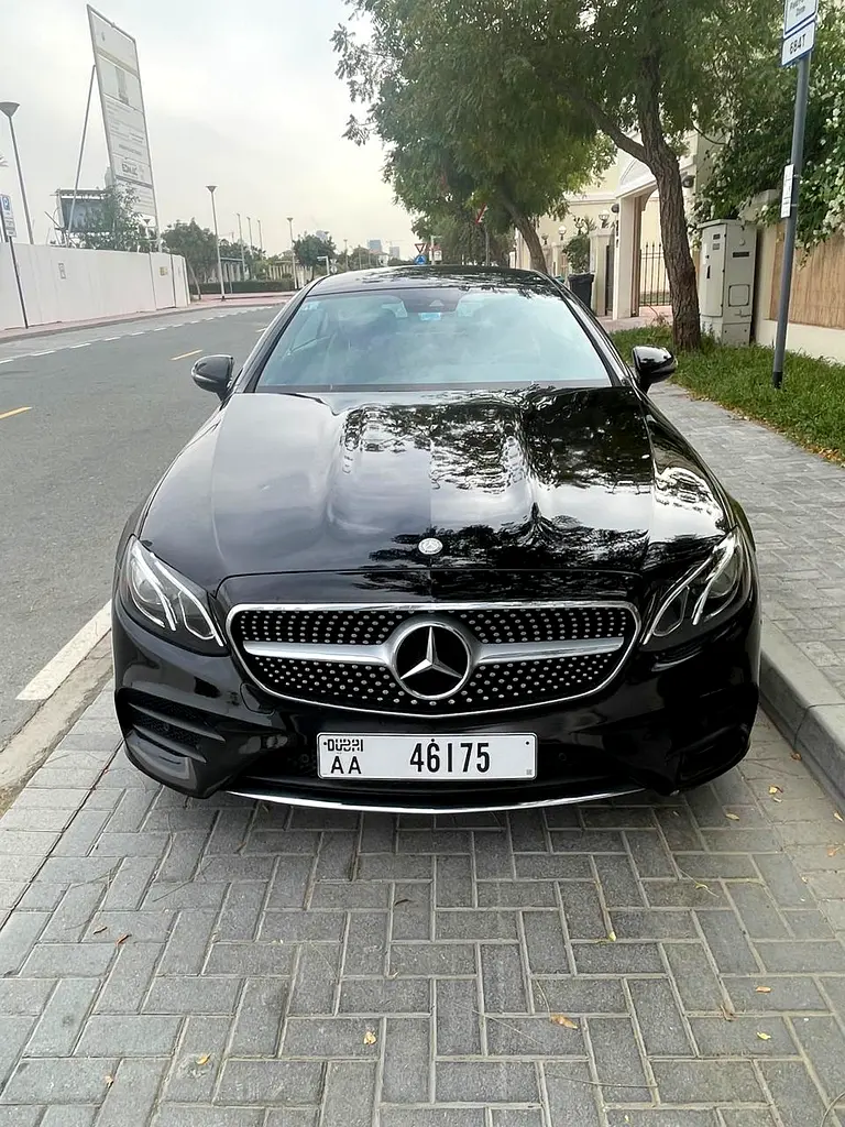 Mercedes-Benz E-Class 2018 — photo 1 of 12
