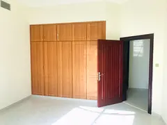 Spacious 5 bed villa with private garden
