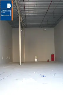 High-Capacity Warehouse, Up to 11m Height, 100kW Power