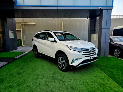 RUSH EX/ PASSENGER 7 SEATS/ LOW MILEAGE