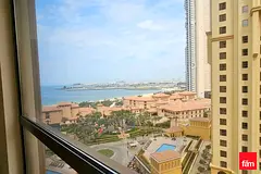 Exclusive I Vacant I Partial Sea View I Spacious