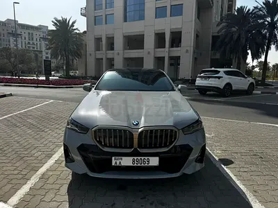 BMW 520I 2024 GCC خليجي ممشى 23,000km