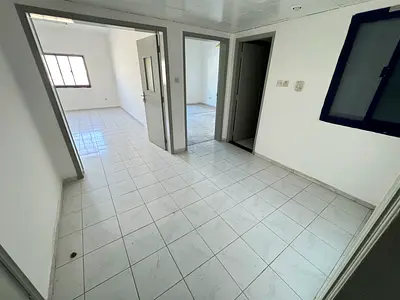 Well-Maintained 1 BHK Near Mahatta Park | Balcony | Easy Main Road Access