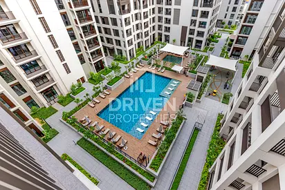 Top Floor | Full Pool View | White Goods Included