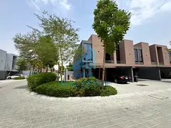 Hot Deal! Corner 3BHK Townhouse in Robinia Masaar for Rent