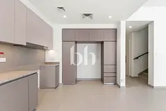 Brand New | Vacant | End Unit | Private Garden