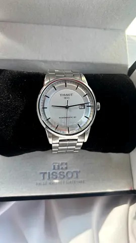 Classic Tissot Mens Watch in Excellent Condition