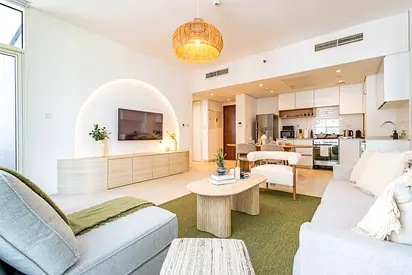Designer's 1 bedroom in Al Reem