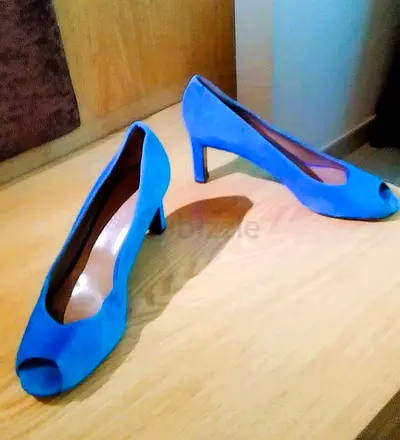 Genuine HERMES suede pumps - authenticated by The Luxury Closet