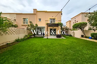 Exclusive| Fully Upgraded| Fully Furnished