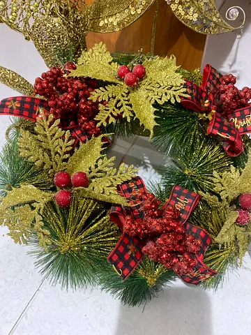 Festive Christmas Wreath