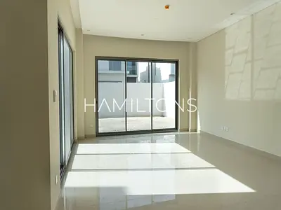 Luxury Corner Villa | Family-Friendly Community | Resale
