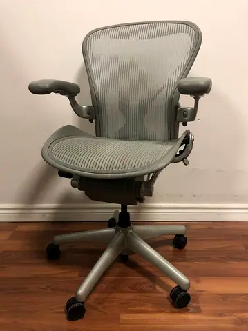 Aeron Herman Miller Gray Color Chair Fully Loaded Size C