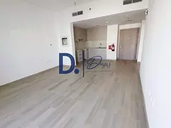 Elegant Living | Lower floor | Prime area