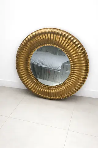 Elegant Round Gold Mirror