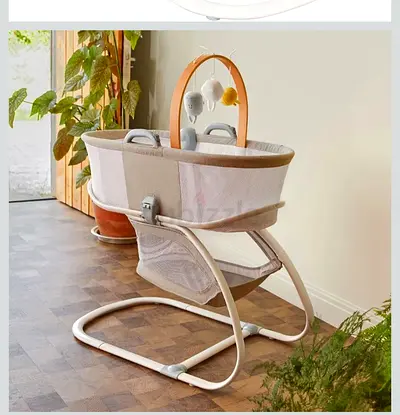 Movable Crib with Detachable Moses Basket