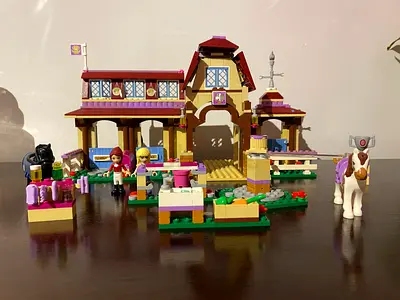 LEGO Friends 41126 Heartlake Riding Club. 6-12 years-old