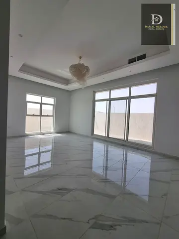 For Sale in Sharjah Villa in Tilal area Land area: 4700 sq ft Ground and first floor built-up area: 4700 sq ft/