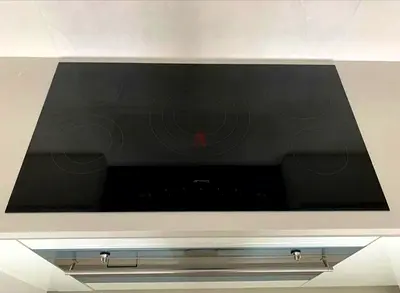 Smeg Built-in Top 5 Eyes Electric Ceramic hob SE395ETDL  Smeg Sfr9300X Classica Multifunction Oven