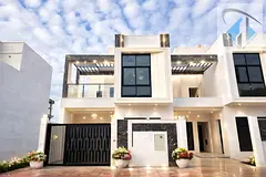 An opportunity for the same price as your rent: a luxurious 4-bedroom villa in AL Yasmeen. Own a lux