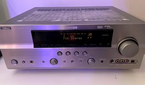 7.1 YAMAHA RX V661 AMPLIFIER