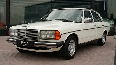 1985 Mercedes Benz 230E