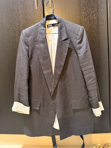 Stylish womens Blazer in Excellent Condition Zara linen