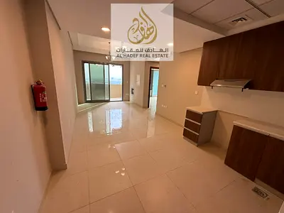 أول ساكن في تاور جديد بمدينة الإمارات – غرفتين وصالة مع جيم ومسبح