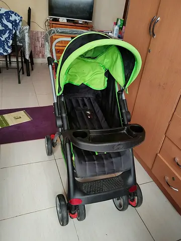 Green Foldabel Stroller for Sale