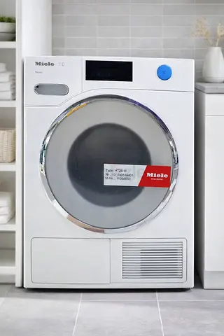 Miele T1 Heat Pump Tumble Dryer
 Passion Model 9kg same like new
condition WIFI MODEL